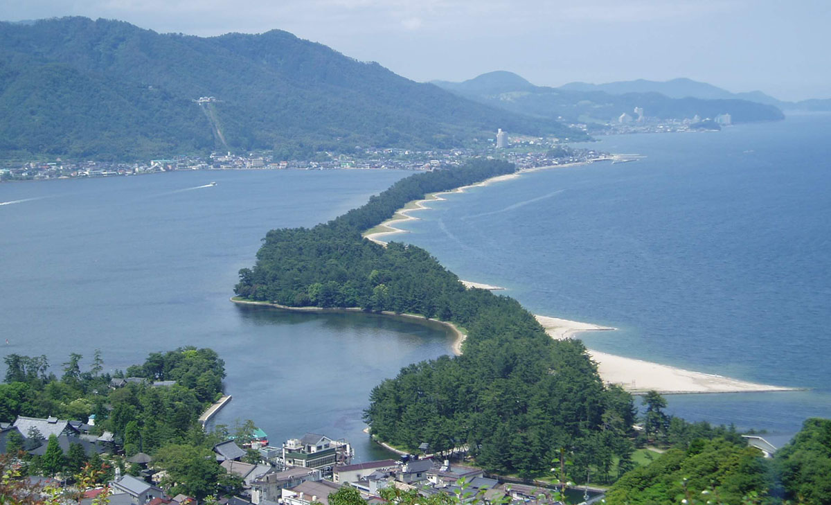 文珠山山上にある天橋立ビューランドからの眺め「飛龍観」